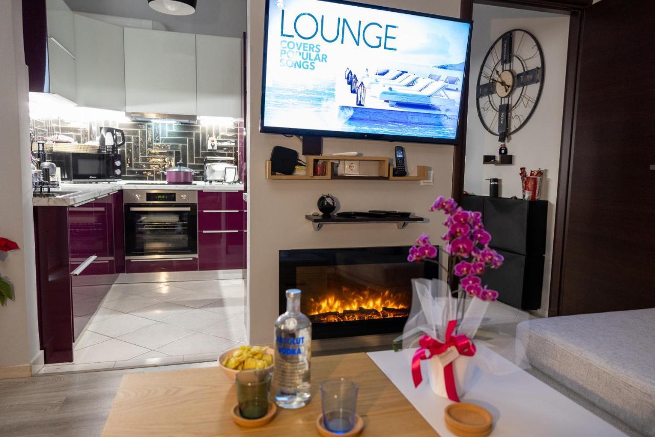 "Elegance" Central Luxury Apartment พีเรียส ภายนอก รูปภาพ
